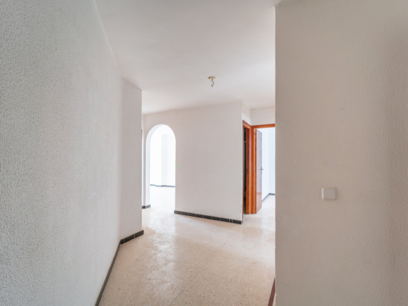 Piso con balcón junto al puerto en Colonia de Sant Jordi