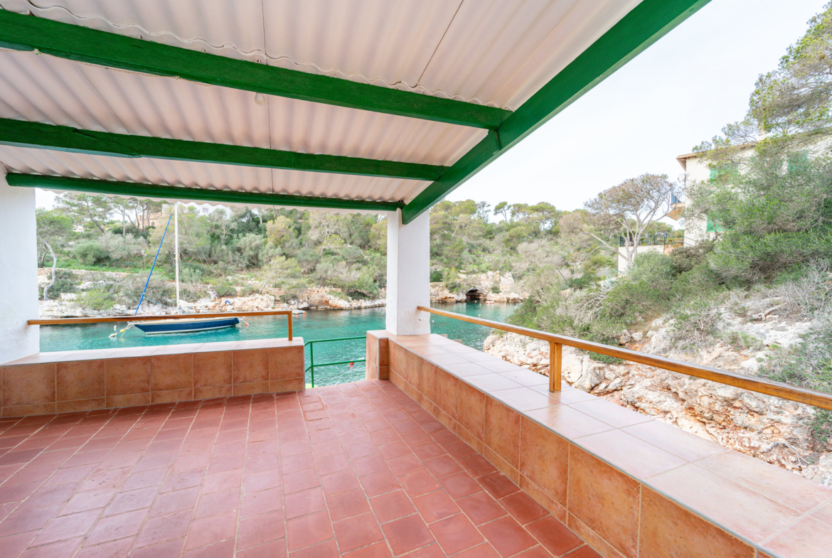 Frontline Sea Views Villa for Rent in Cala Figuera, Santanyí