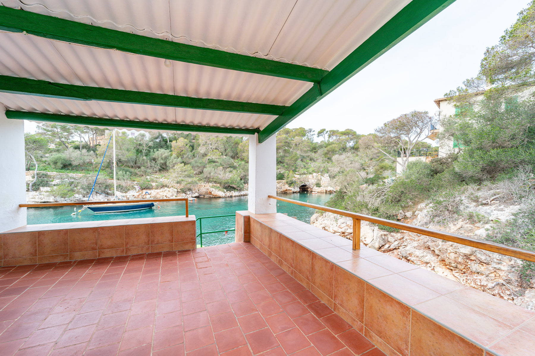 LWP3042.jpg Frontline Sea Views Villa for Rent in Cala Figuera, Santanyí