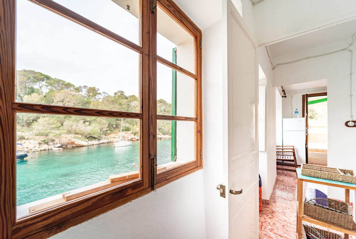 Frontline Sea Views Villa for Rent in Cala Figuera, Santanyí