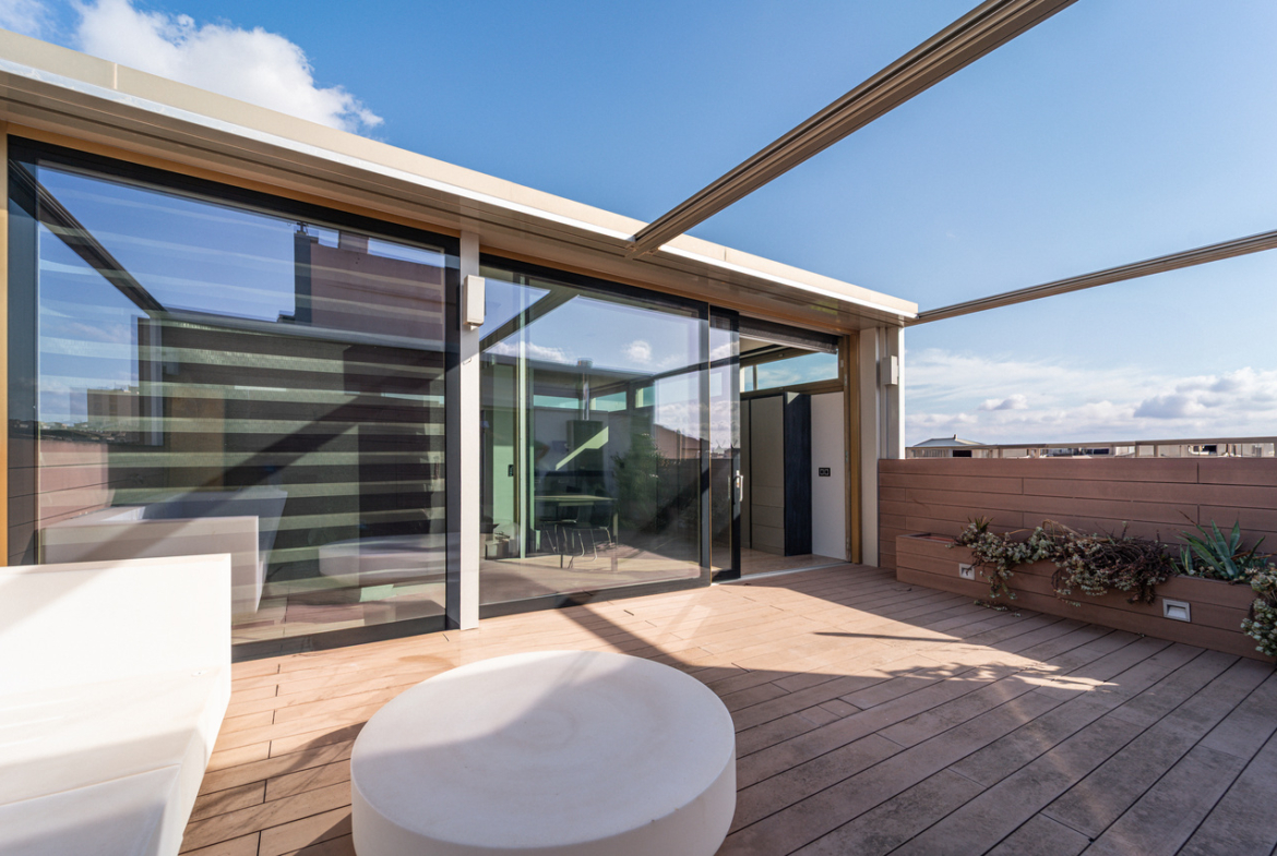 Furnished Studio Penthouse for Rent in Manacor with Large Terrace