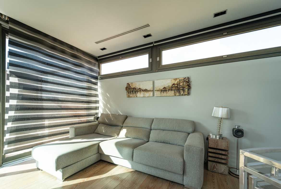 Furnished Studio Penthouse for Rent in Manacor with Large Terrace
