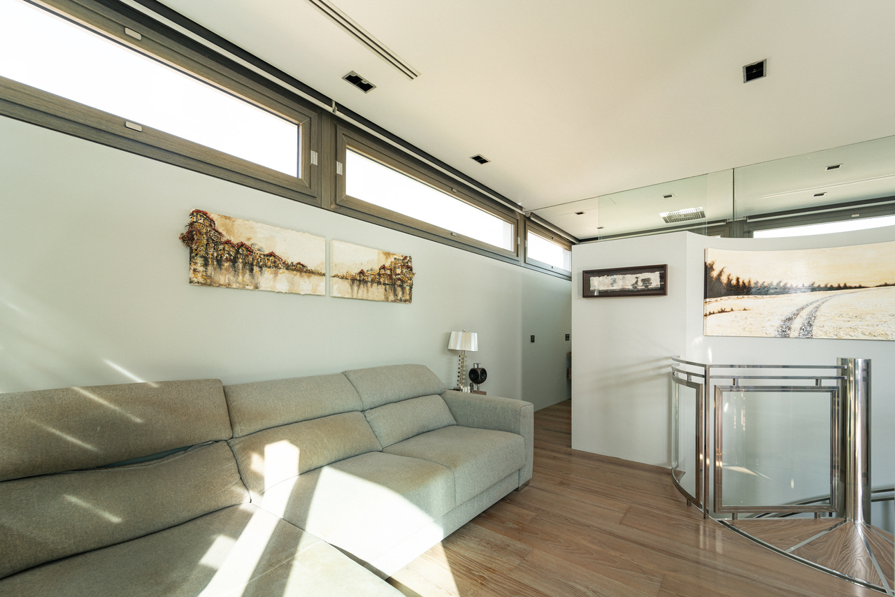 Furnished Studio Penthouse for Rent in Manacor with Large Terrace
