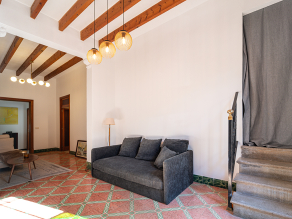 Casa de pueblo en alquiler en Ses Salines con patio y chimenea