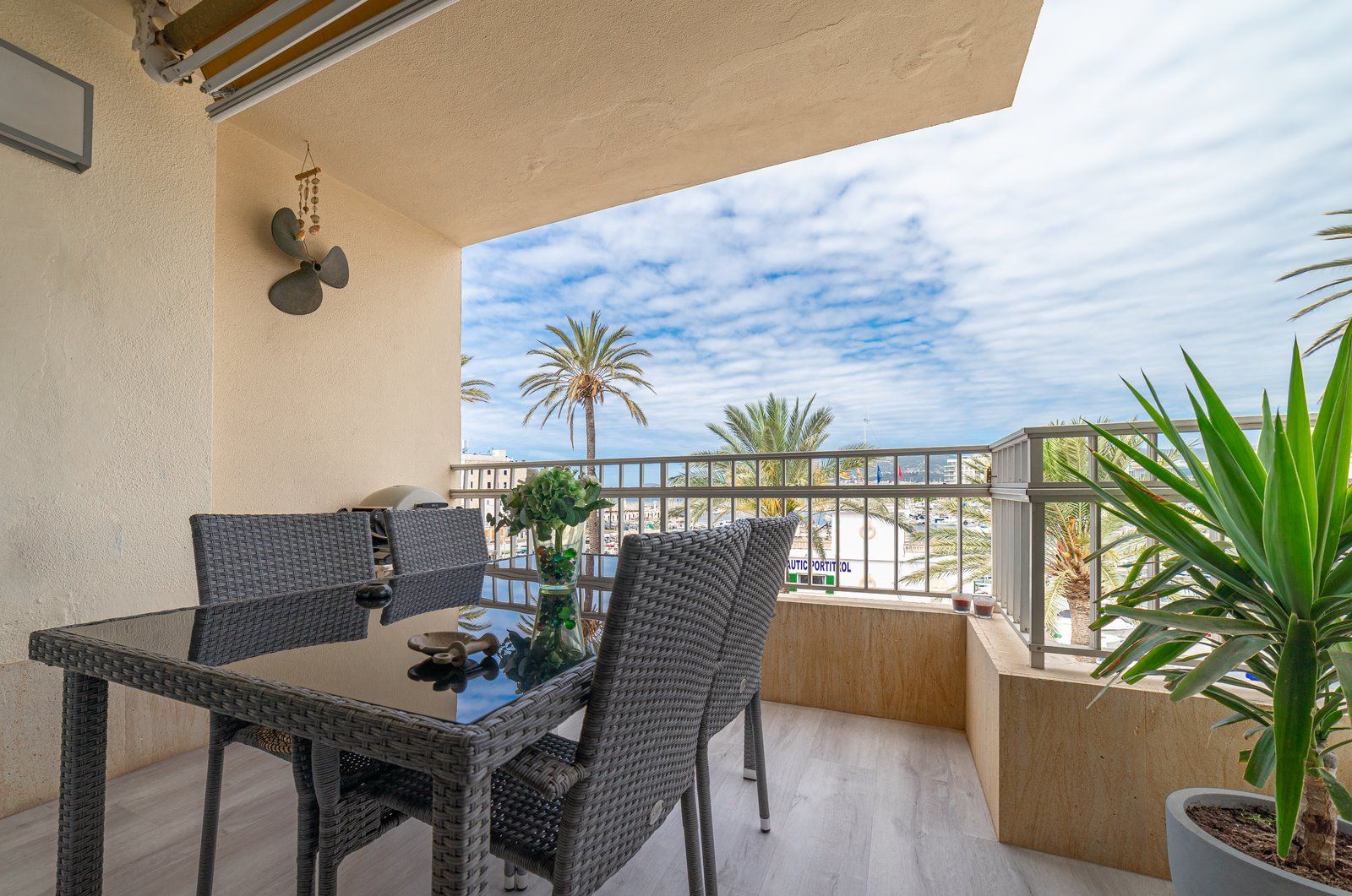 Piso-en-venta-en-Es-Portixol-con-vistas-al-mar-12-1213-Villasyfincasmallorca.jpg Piso en primera línea de mar en Portixol, Palma de Mallorca
