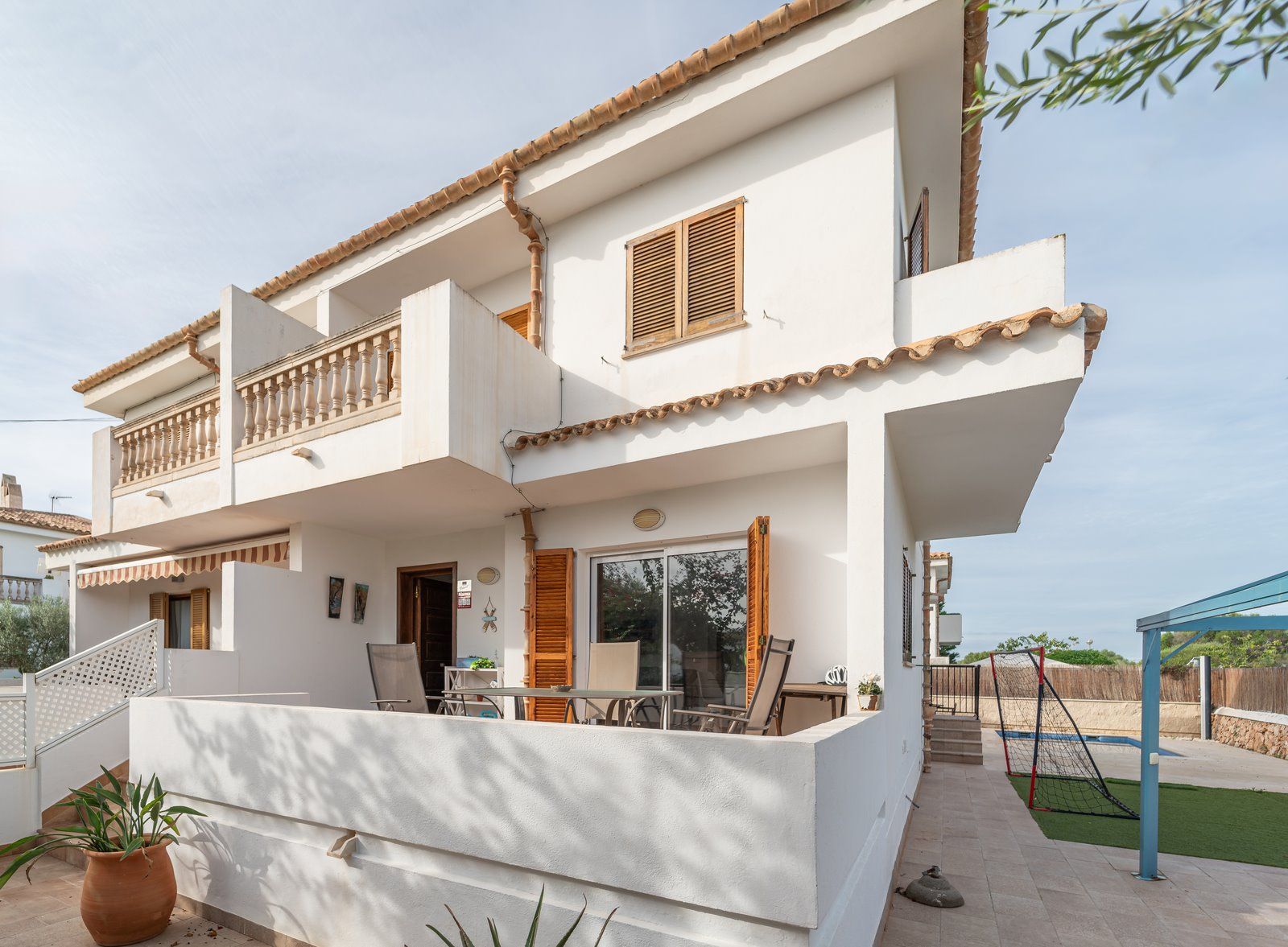 Villa-to-rent-with-swimming-pool-in-sEstanyol-3-Copiar.jpg Casa adosada en alquiler con piscina y terrazas en s'Estanyol