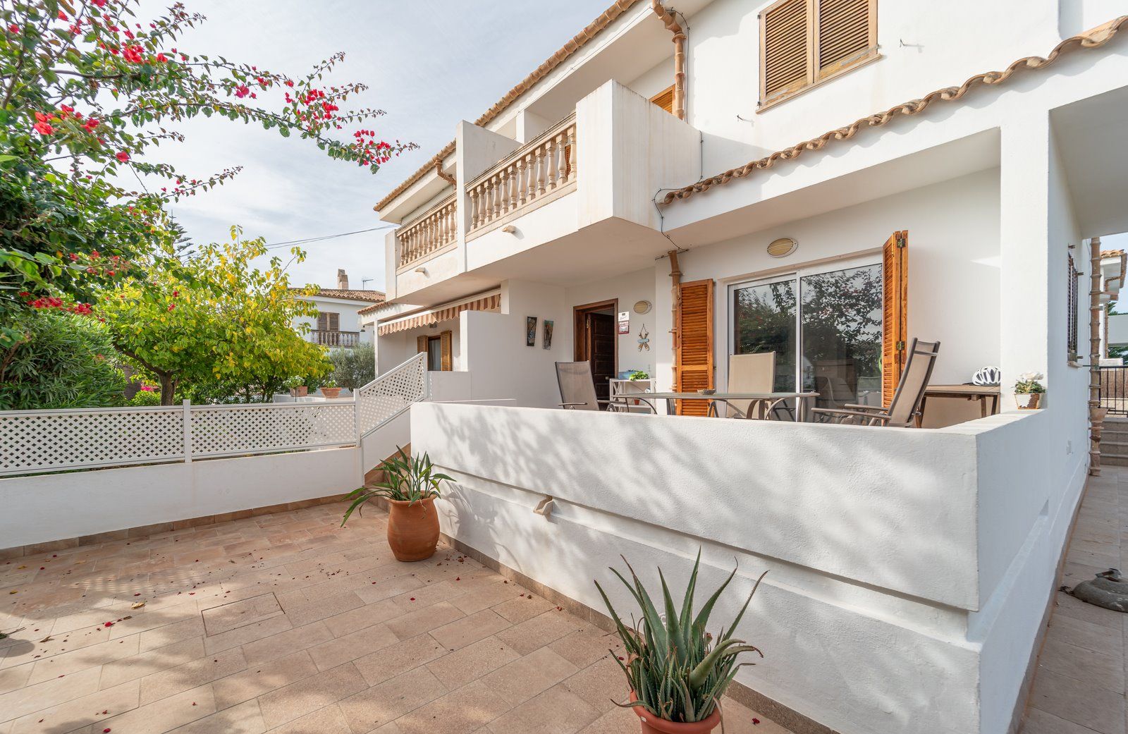 Villa-to-rent-with-swimming-pool-in-sEstanyol-4-Copiar.jpg Casa adosada en alquiler con piscina y terrazas en s'Estanyol