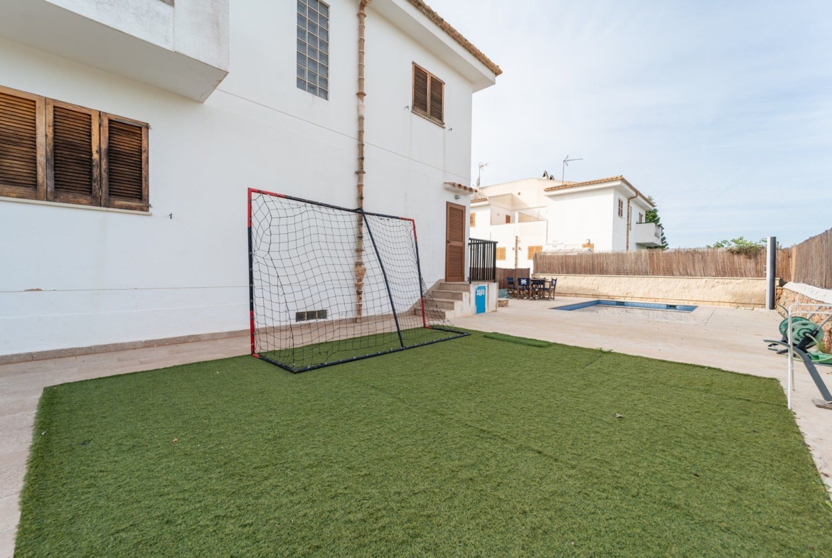 Casa adosada en alquiler con piscina y terrazas en s'Estanyol