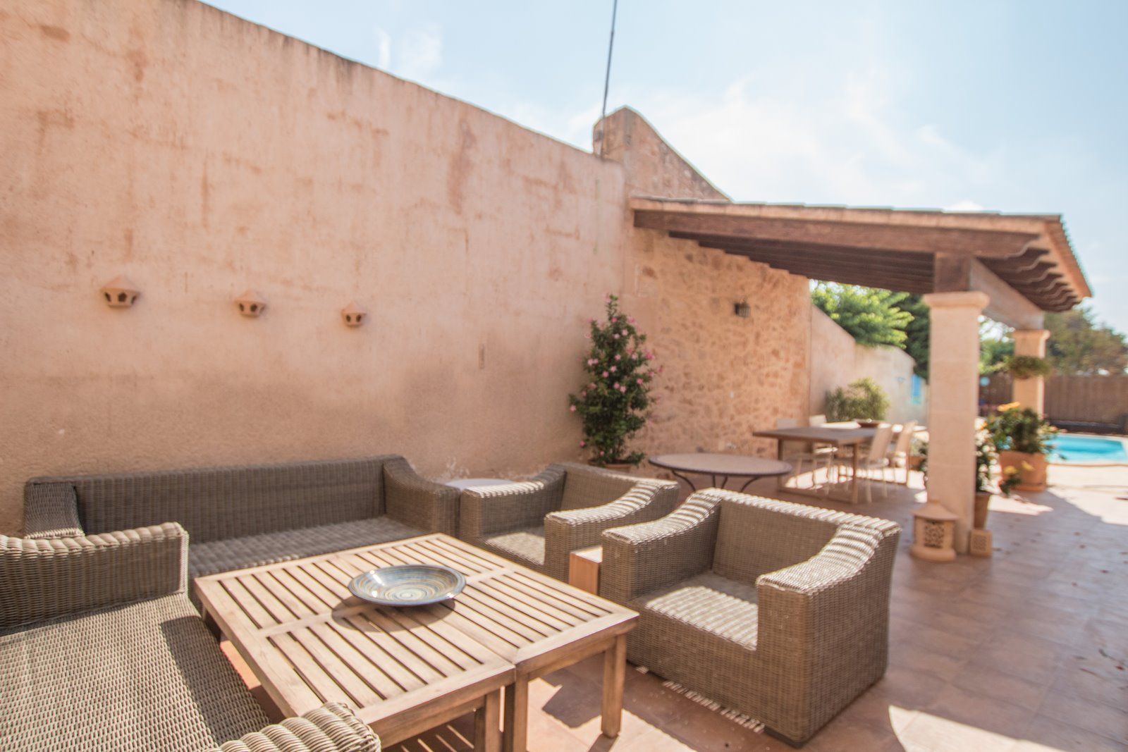 can-Llucia-terraza-planta-baja-Copiar.jpg Dorfhaus mit Pool zur Miete in Ses Salines – 5 Schlafzimmer