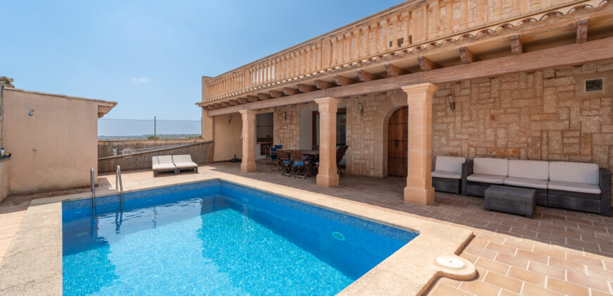 Finca zur Miete in Ses Salines mit Pool und Meerblick