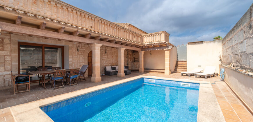 Finca zur Miete in Ses Salines mit Pool und Meerblick