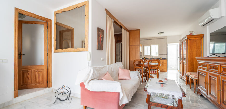 Apartment for rent in Ses Salines, furnished with a large terrace