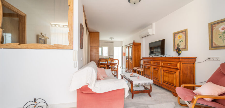 Apartment for rent in Ses Salines, furnished with a large terrace
