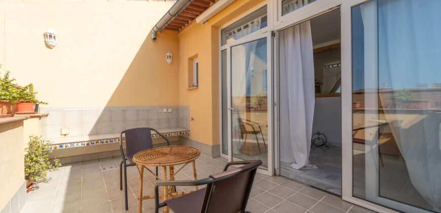 Apartment for rent in Ses Salines, furnished with a large terrace