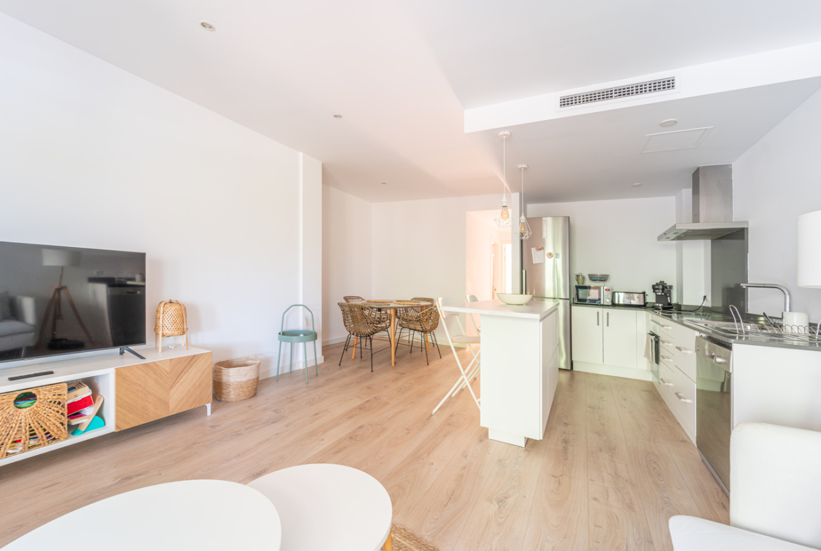 Piso en alquiler en s’Estanyol con gran terraza privada