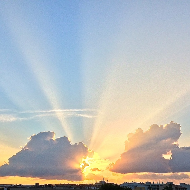 Moving to Mallorca From the USA: The Practical Order, From Before You Fly to Your First Month