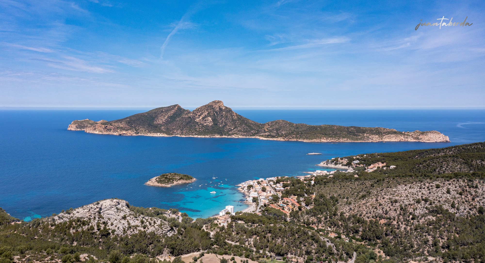 Isla de Sa Dragonera y la costa de Sant Elm, en el municipio de Andratx, Mallorca